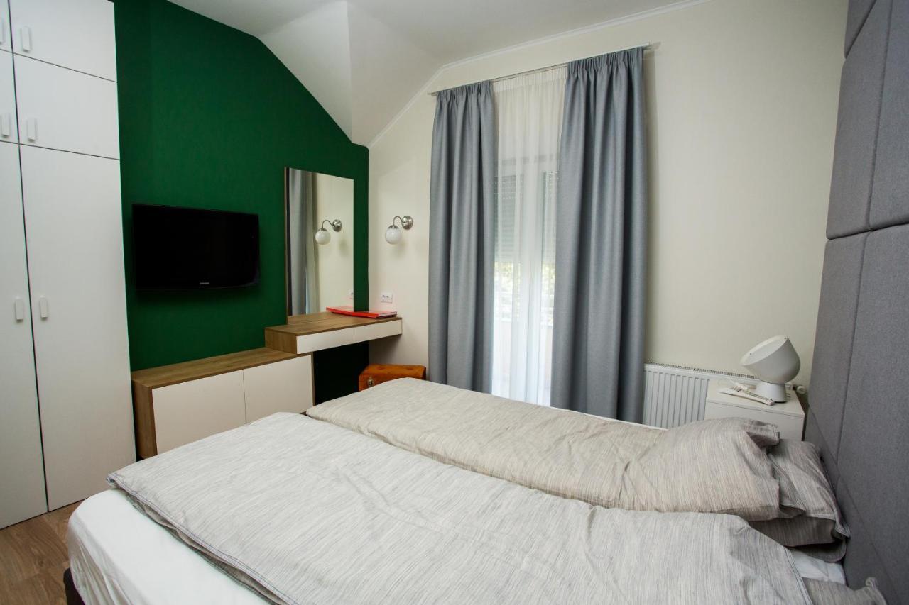 Apartman Zeka Paragvajac Apartment ซูโบติกา ภายนอก รูปภาพ