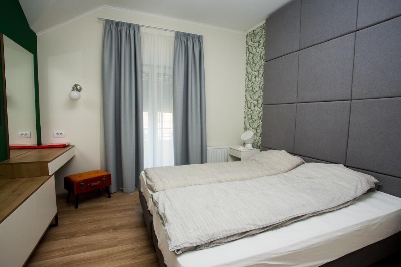 Apartman Zeka Paragvajac Apartment ซูโบติกา ภายนอก รูปภาพ